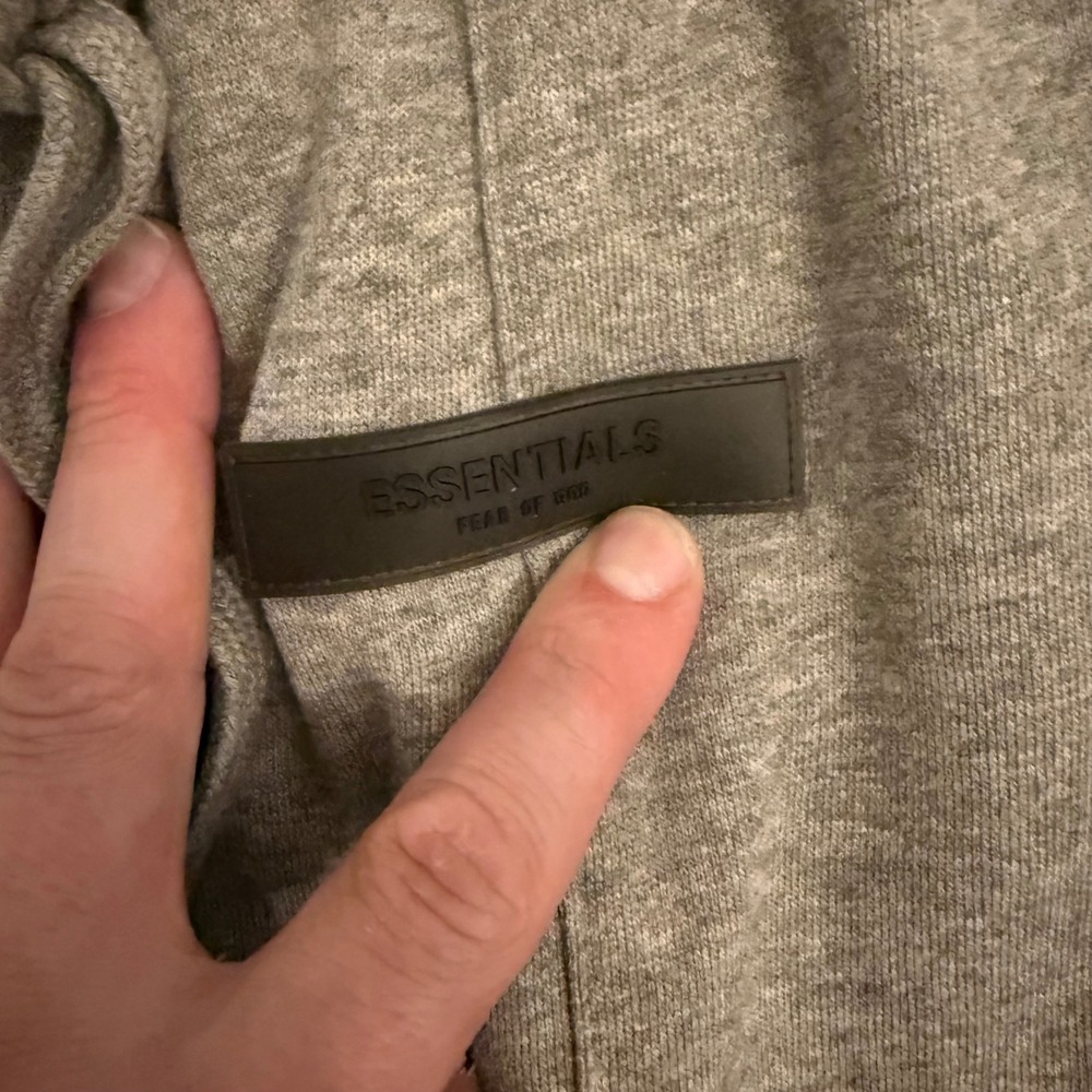 Fear of God Essentials Sweat Shorts Heather Grey Logo XL Mens - Picture 5 of 7